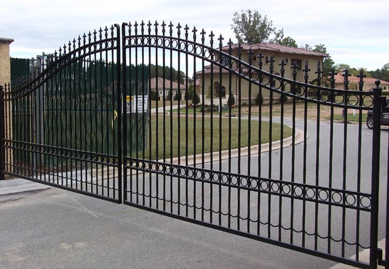 Driveway Gates for Homes
