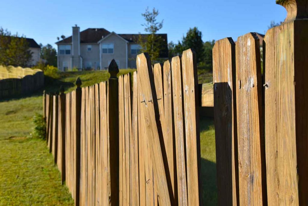 maximizing-your-fences-lifespan-through-routine-inspections-and-repairs