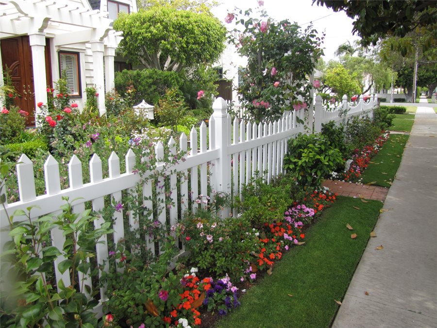 Small Front Yard Fences