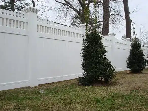vinyl fence installation by chamblee fence company