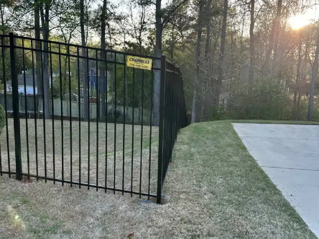 aluminum fence installation